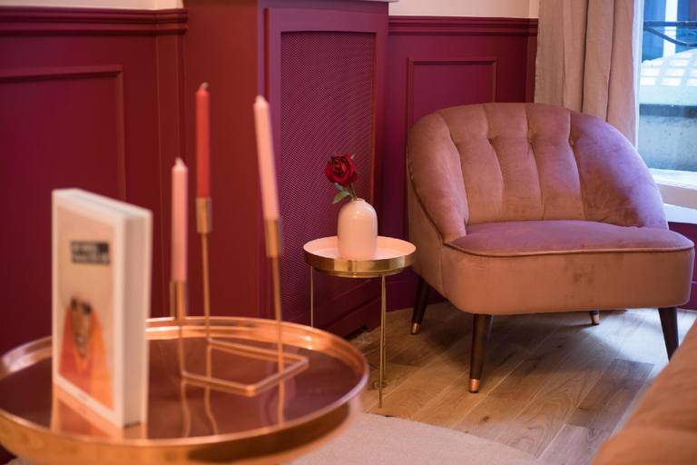 Others 5, Miss Marguerite Suite, Paris