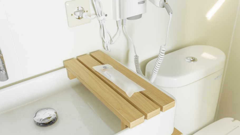 Bathroom 4