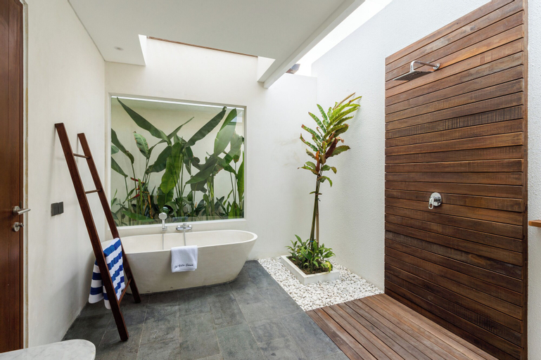 Bathroom 4