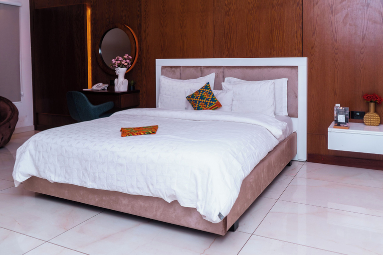 Bedroom 2, Tchetche Hotel & Restaurant, Accra