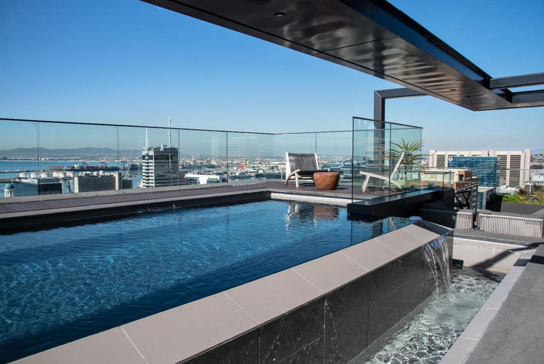 Sport & Beauty 2, Luxurious 1 Bedroom in 16 on Bree, City of Cape Town