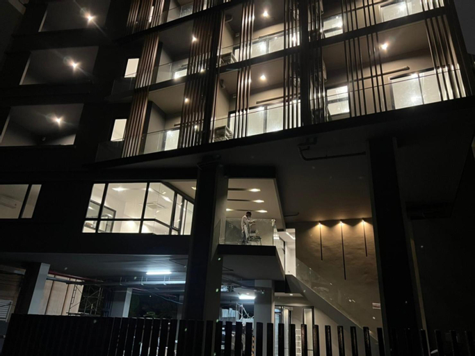 Exterior view 5, D Night Suite Hotel, Huai Kwang