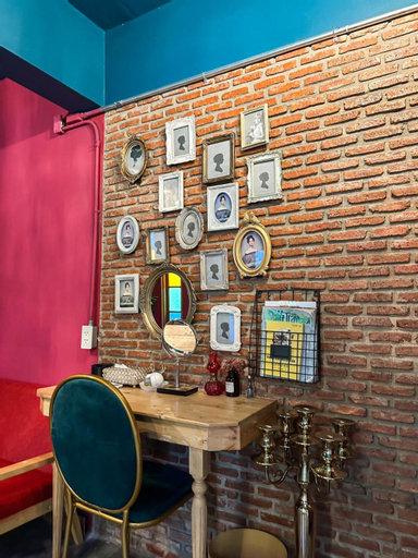 Food & Drinks, T-House BKK 2Floors near BTS with swimming pool and free Wifi, Wattana