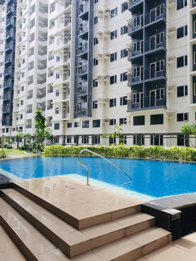 1 Br CONDO Vine Residences Quezon City with POOL NETFLIX WIFI VIDEOKE BOARD GAMES, Quezon City