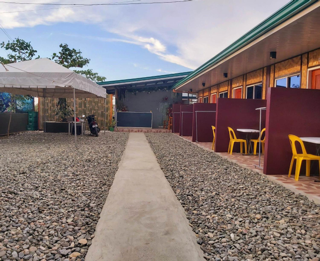 Others, 3 Sisters Guest House 2, Moalboal