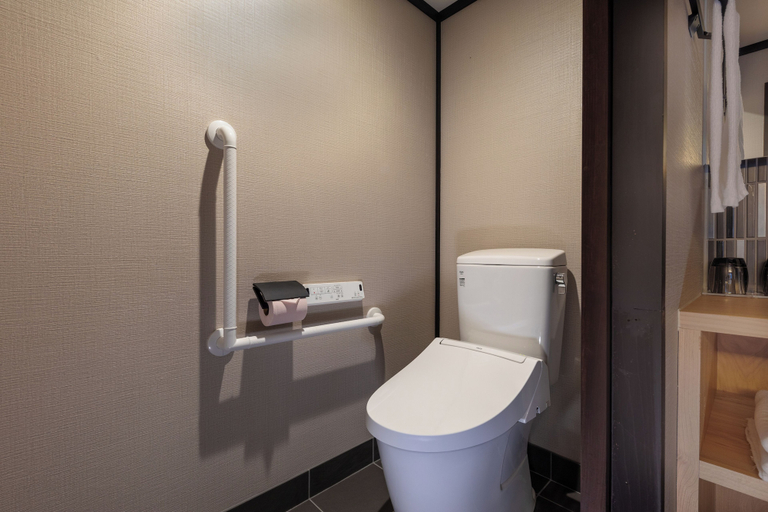 Bathroom, Kanade GionRokuhara, Kyoto