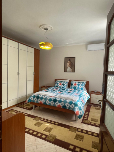 Others 5, Guest house tirana, Tiranës