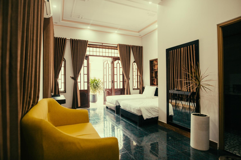 Others 5, HOUSE OF LY, Huế