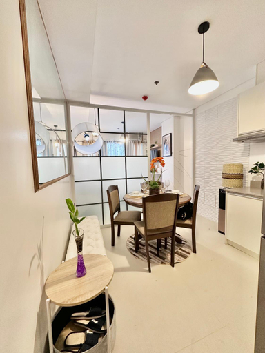 Others 5, Scandinavian 1 BR beside SM CDO w POOL and Netflix, Cagayan de Oro City