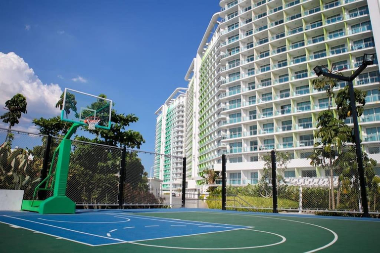 Exterior & Views 1, PENTHOUSE at Maldives, Azure with 2 Rooms for 6, Parañaque