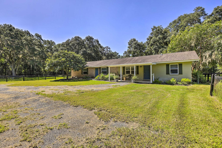 5, Pet-Friendly Home Close to WEC Ocala!, Marion