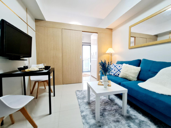 Others 5, Grass Residences T4 38th, Quezon City