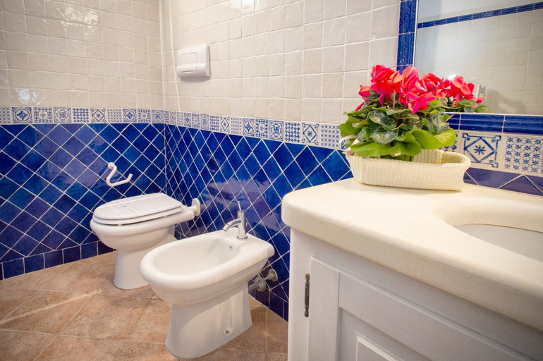 Bathroom 3, Villa Isuledda Prestige, Nuoro