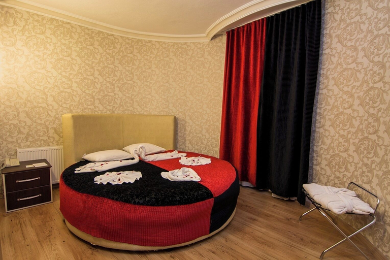 Bedroom 2, Divaisib Termal Resort Hotel &Spa, Kozaklı