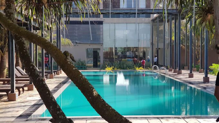 Sport & Beauty 5, Saprin Beach Resort, Wattala