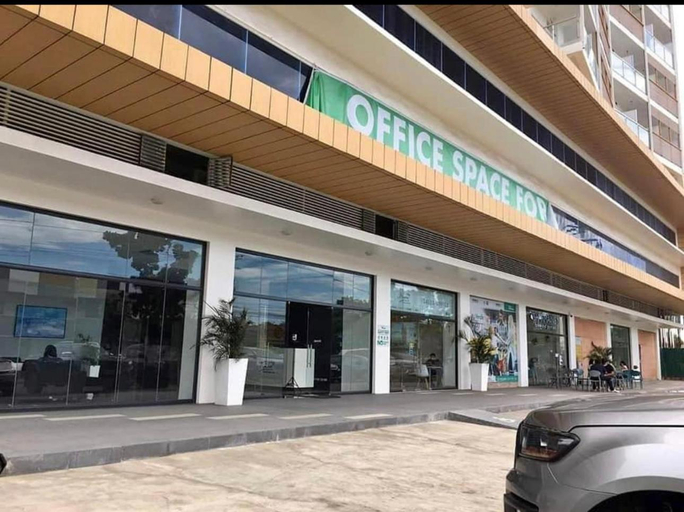 Others 1, Scandinavian 1 BR beside SM CDO w POOL and Netflix, Cagayan de Oro City