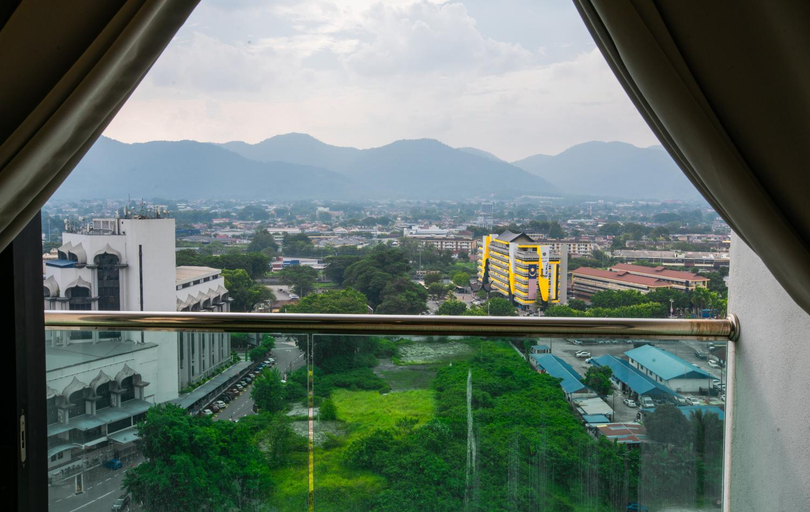 Others 5, Stylish River-View Apartment In Ipoh, Kinta