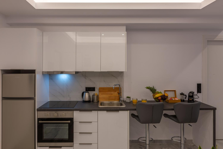 4, Mandevilia Suites, Attica