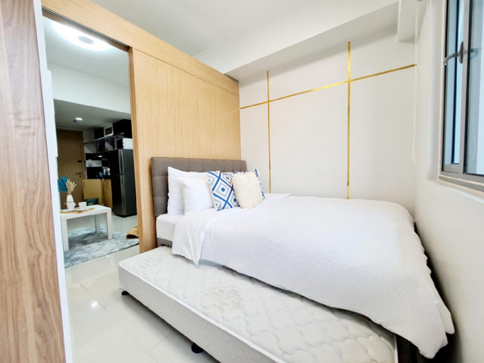 Others 3, Grass Residences T4 38th, Quezon City