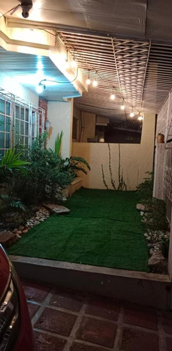 HOUSE A - Bahay Bakasyunan in New intramuros Village, Old balara Q.C, Quezon City