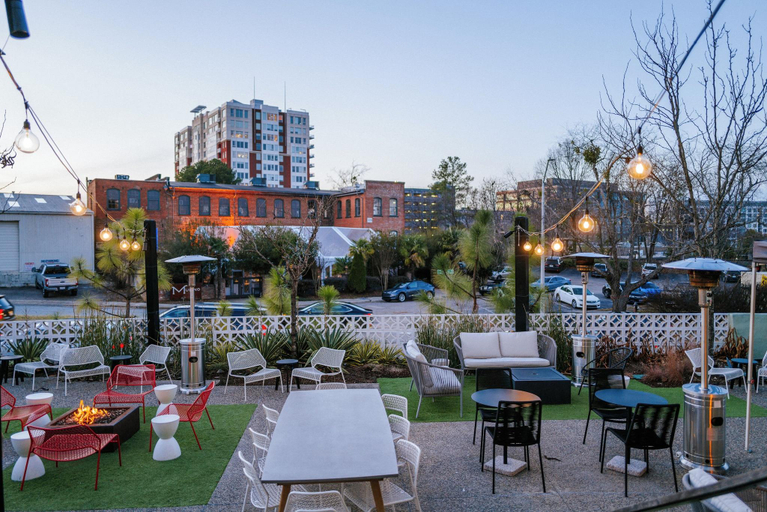 Food & Drinks 4, The Longleaf Hotel, Wake