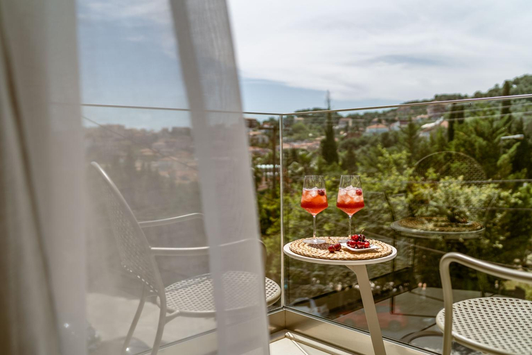 Others 2, Hara Suites, Epirus