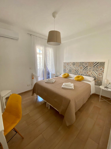 Others 5, Casa vacanze Almasalo, Syracuse