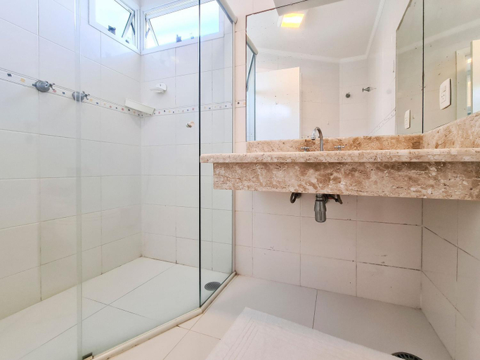 Bathroom 2, Condominio com aptos e lazer completo na Riviera, Bertioga
