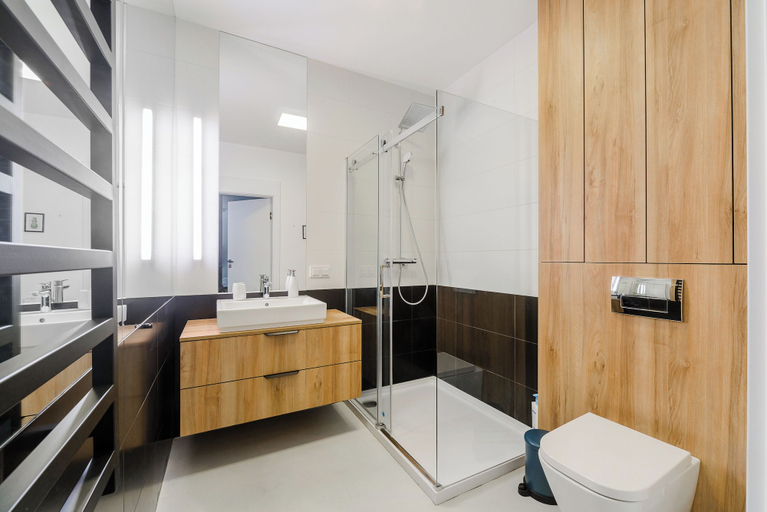 Bathroom 4, Lumina lux apart near Uprising Museum, Warsaw