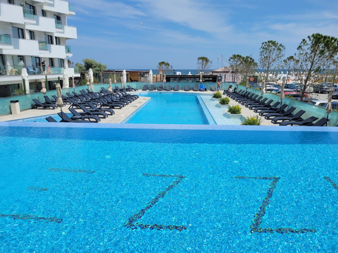 Others 3, Teona in Infinity Pool & Spa Resort, Navodari