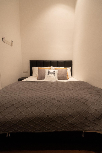 Bedroom 16