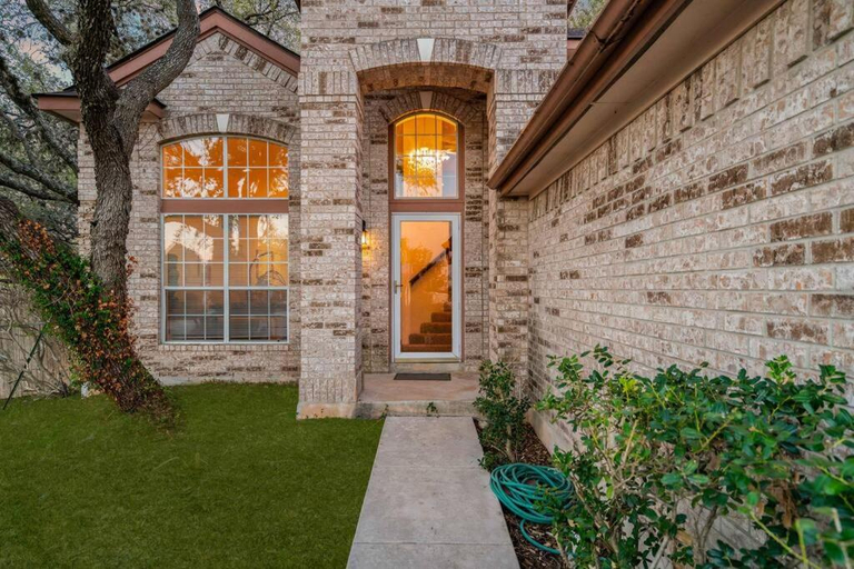 5, 3B Villa w Pool, BBQ, Firepit, Yard Games, Gym, Bexar