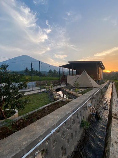 Virama Giri, Kuningan