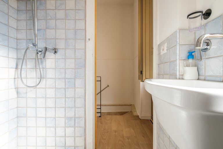 Bathroom 2, Mira casa, Messina