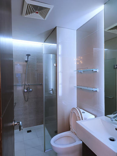 Others 5, Two Palmtree Villas Across Manila Airport Terminal 3 -JJRMK Condotel, Pasay City