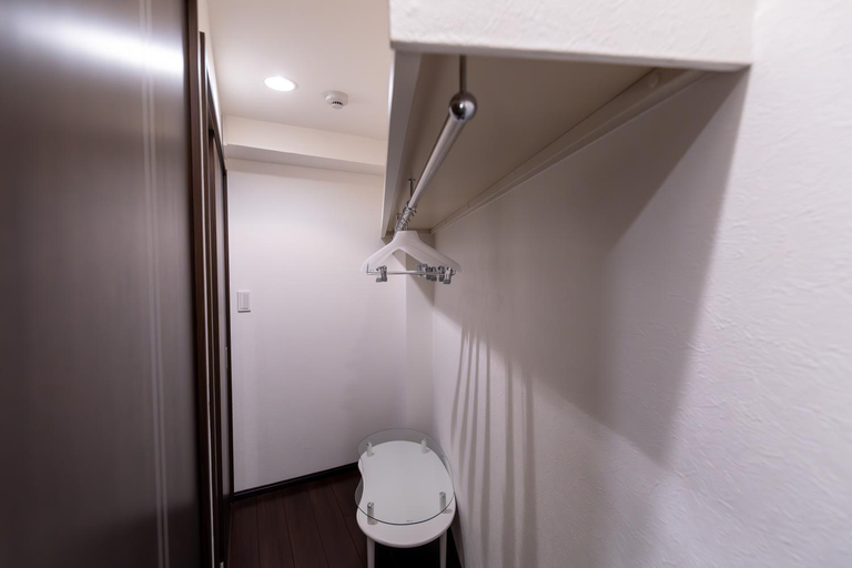 Bathroom 2, Well located 2BR House above a bakery for 8pax, Osaka