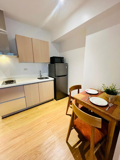 5, Azure Pool View w/ Netflix & Wifi Boracay Tower, Parañaque