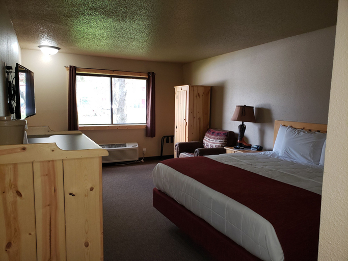 Bedroom 3, Woodside Dells Hotel & Suites, Columbia