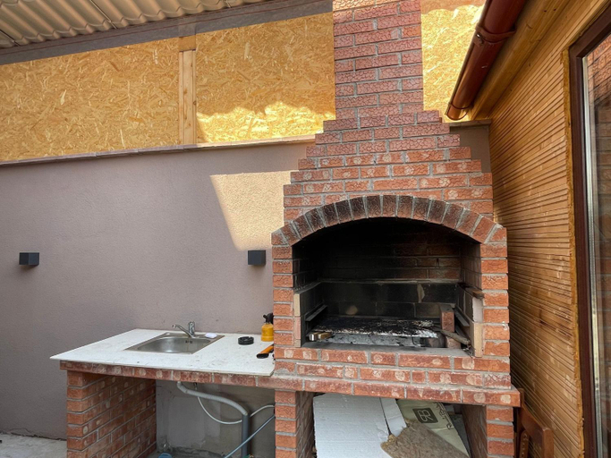Others 5, Casa Marisa, Agigea