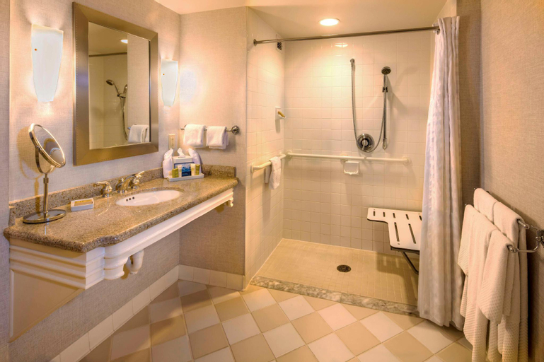 Bathroom 11