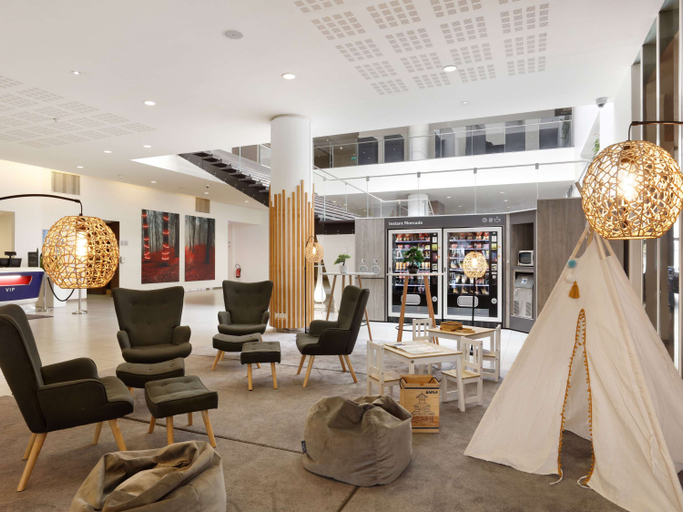 Others 2, Novotel Paris East, Seine-Saint-Denis