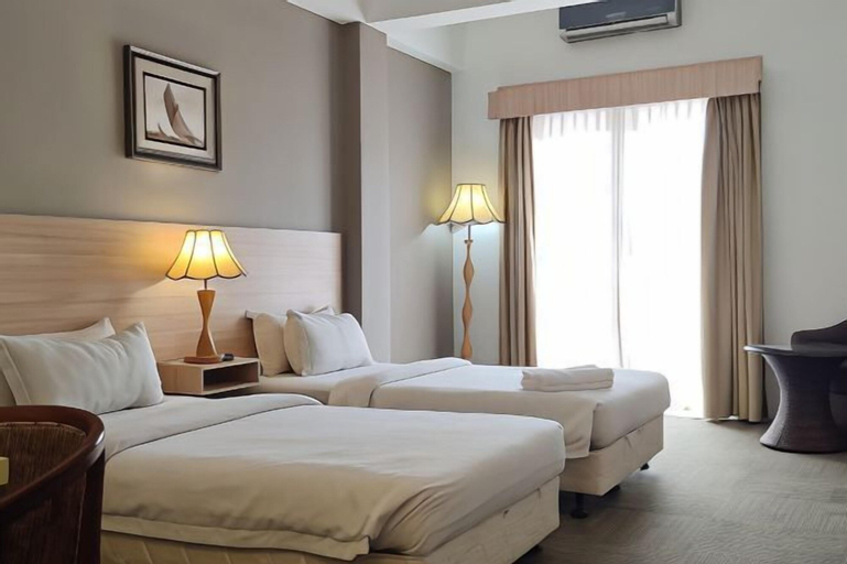 Bedroom 13