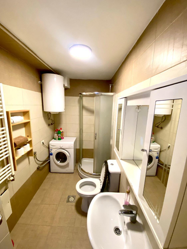 Bathroom 3, KENT Apartments, Priština