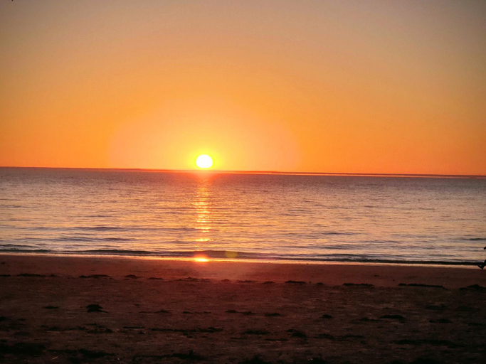 Exterior & Views 5, Spacious self contained unit - short walk to Grange Jetty, Adelaide