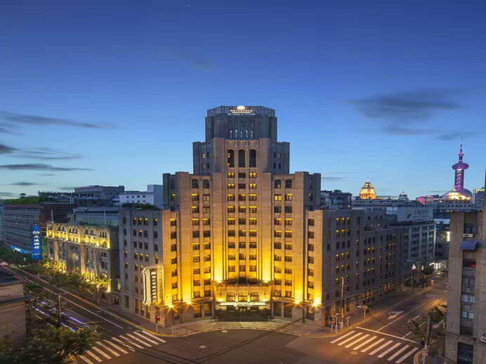 Exterior 1