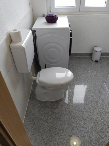 Bathroom 2, Apartment M & M, Split