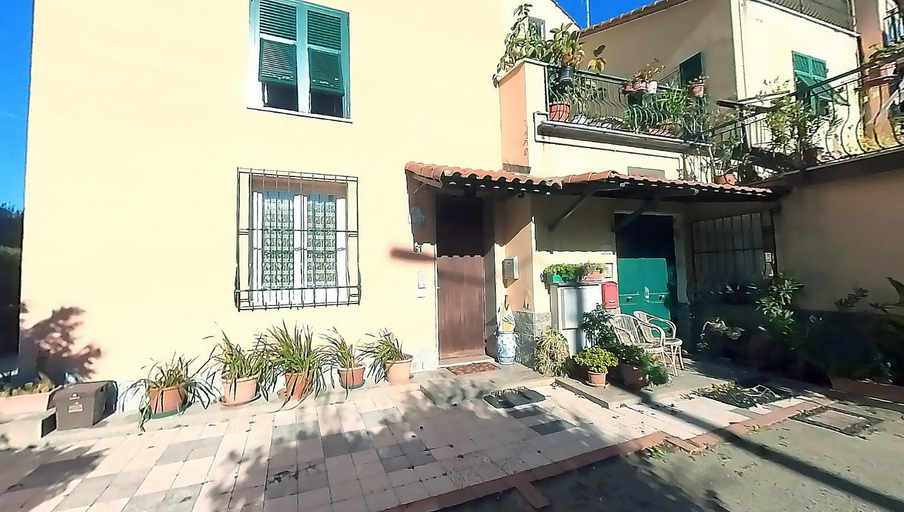 Exterior & Views 1, Casa Orchidea, Savona