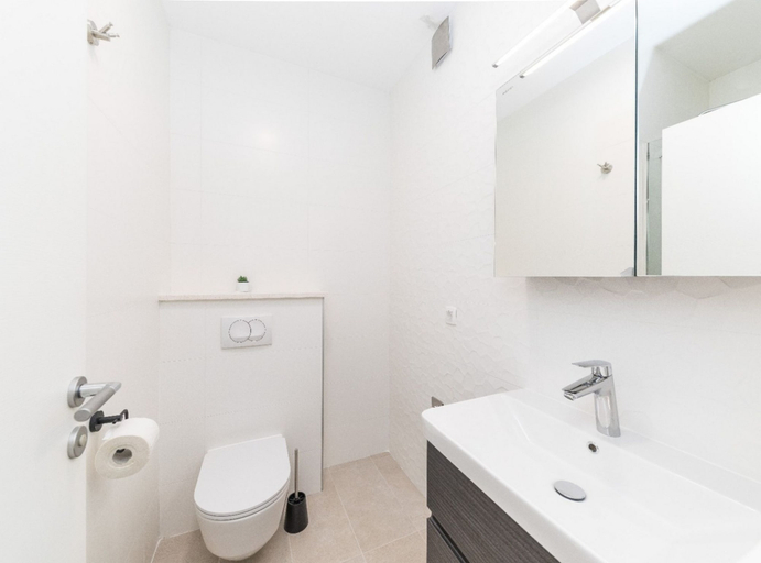 Bathroom 4, Scenic Elegant Trogir Villa With Pool, Trogir
