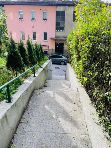 T&N Studio-Center-Free parking,AC,Train-Bus station, Sarajevo