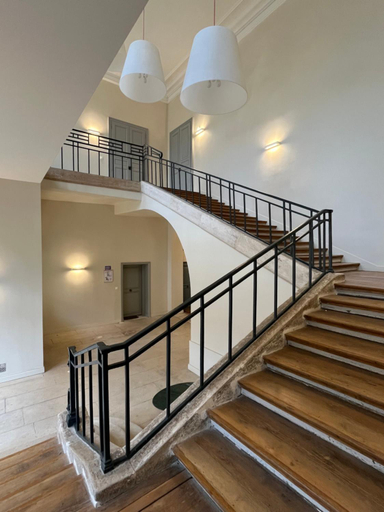 Public Area 3, Appartement Charles Le Brun, Face au Chateau de Versailles, avec parking prive, Yvelines